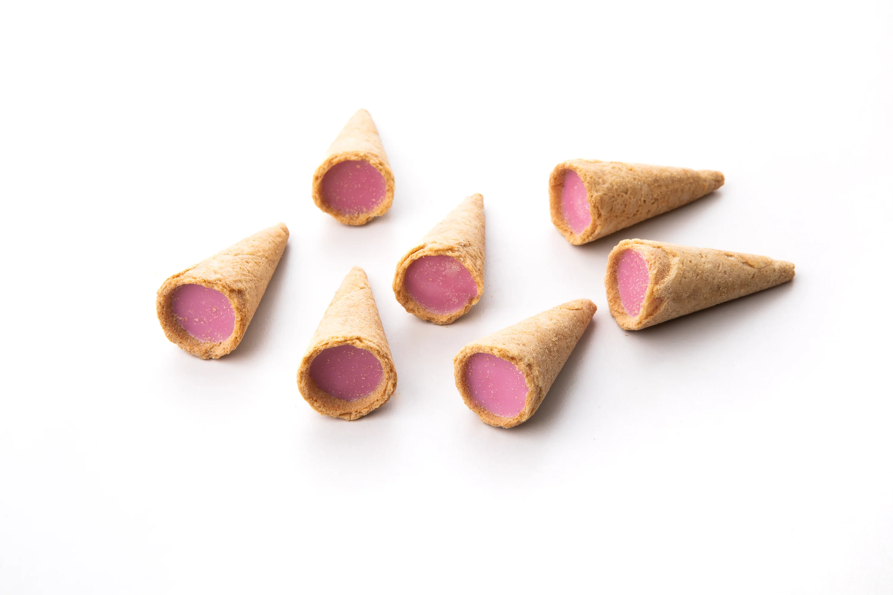 Milky Chocolate Strawberry Mini Cones (12 Pack) - Image 5